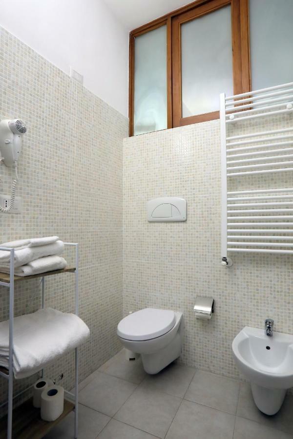Primo Piano Guesthouse - Bari Policlinico Eksteriør bilde