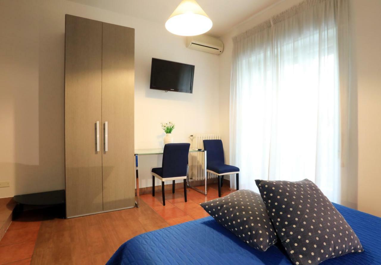 Primo Piano Guesthouse - Bari Policlinico Eksteriør bilde