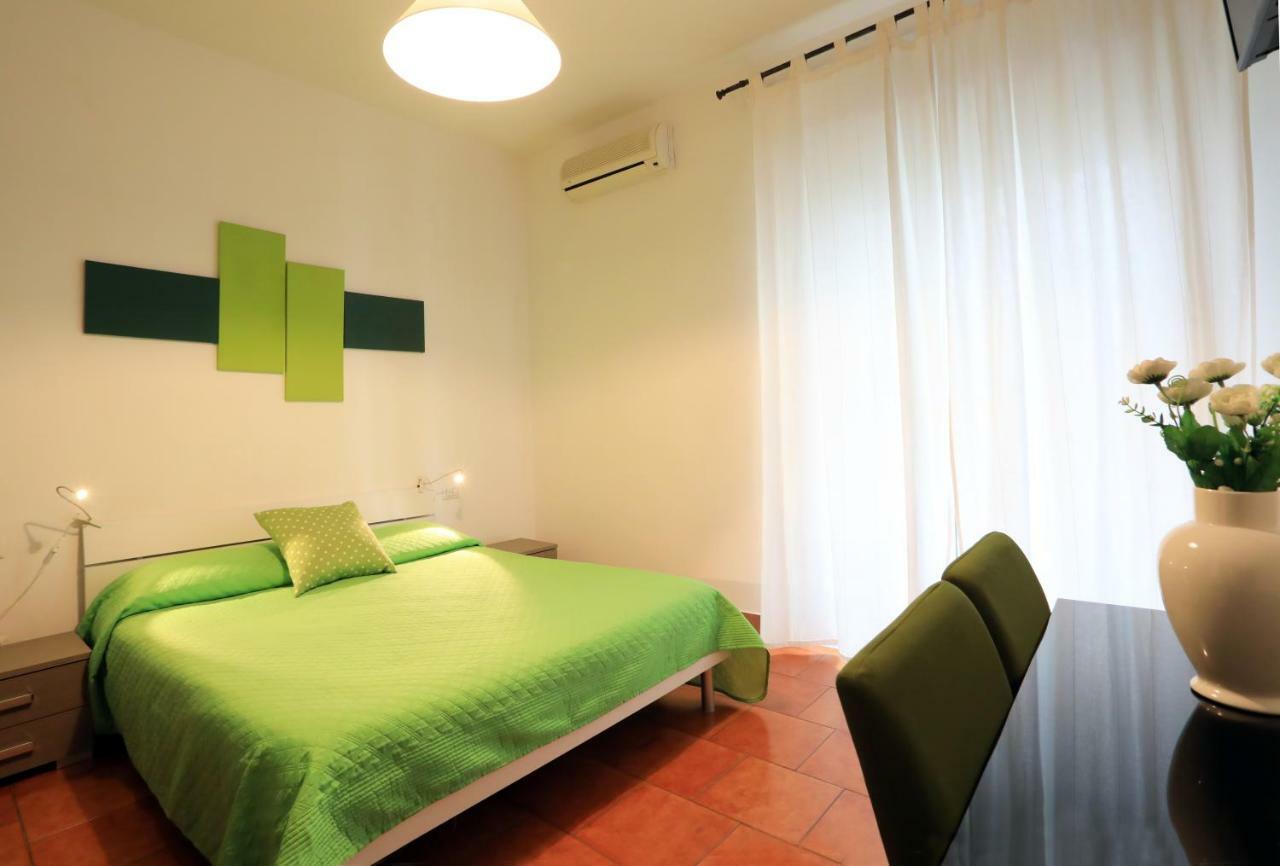 Primo Piano Guesthouse - Bari Policlinico Eksteriør bilde