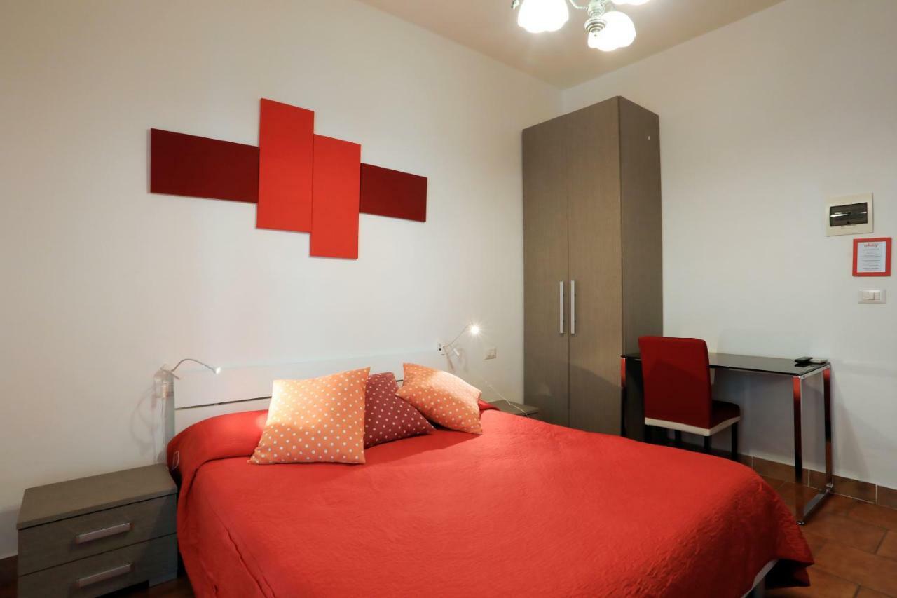Primo Piano Guesthouse - Bari Policlinico Eksteriør bilde