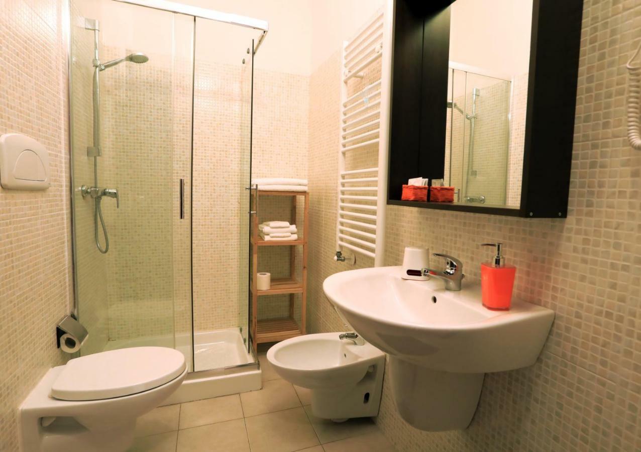 Primo Piano Guesthouse - Bari Policlinico Eksteriør bilde