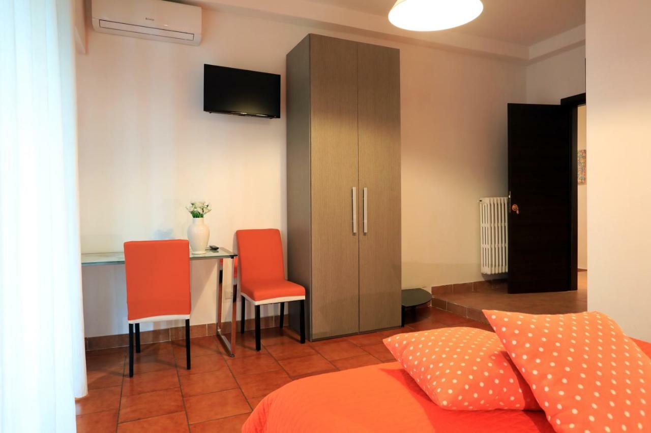 Primo Piano Guesthouse - Bari Policlinico Eksteriør bilde